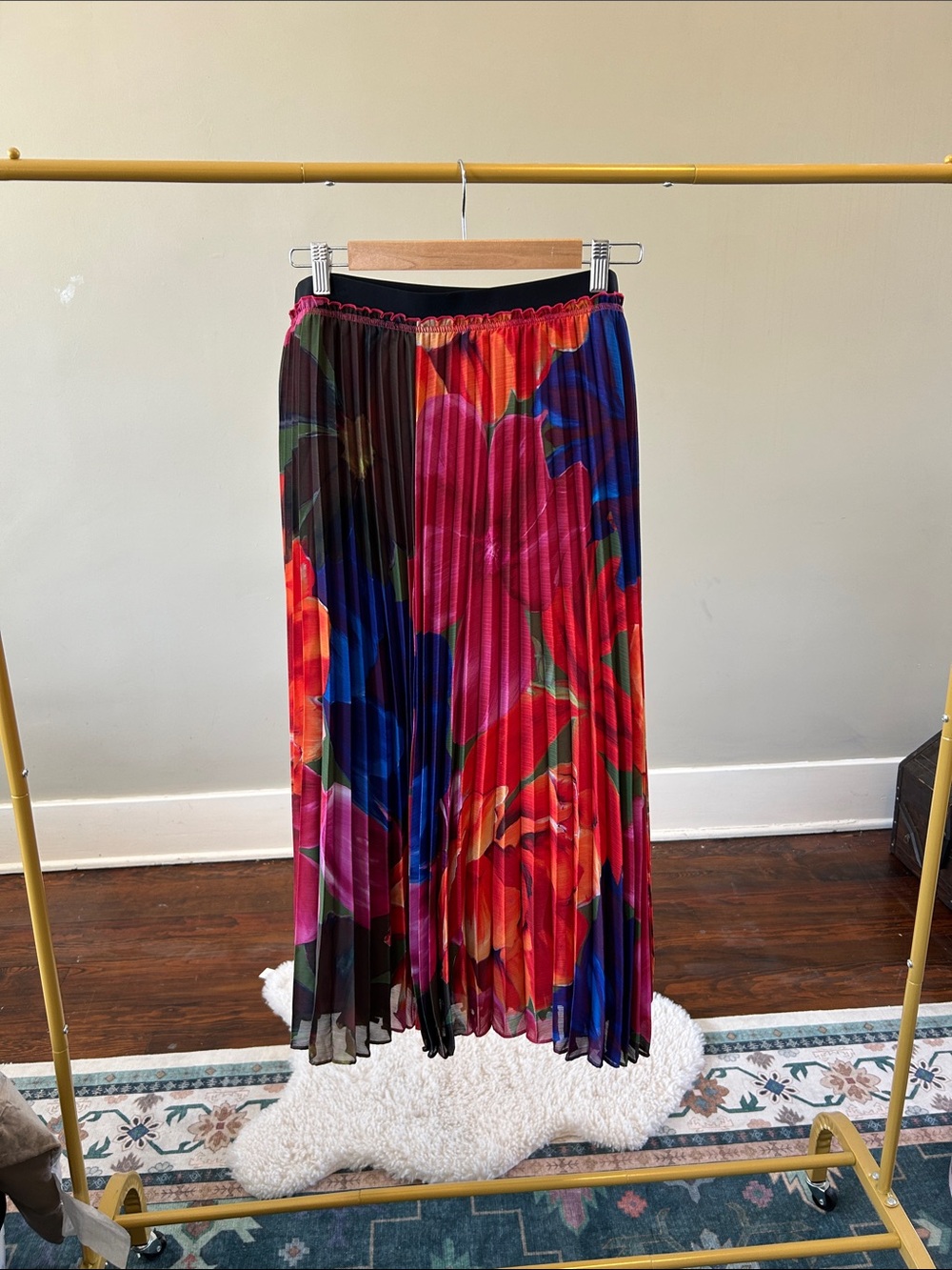 Ted Baker London Floral Pleated Midi Skirt - Magenta, Red, Blue